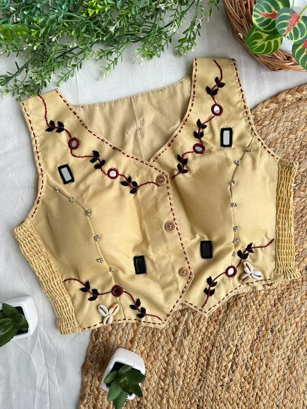 Handcrafted_Koti-Style_Fusion_Navratri__Blouse