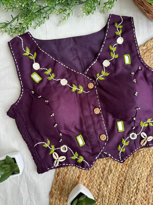 Handcrafted_Koti-Style_Fusion_Navratri__Blouse