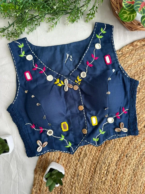 Handcrafted_Koti-Style_Fusion_Navratri__Blouse