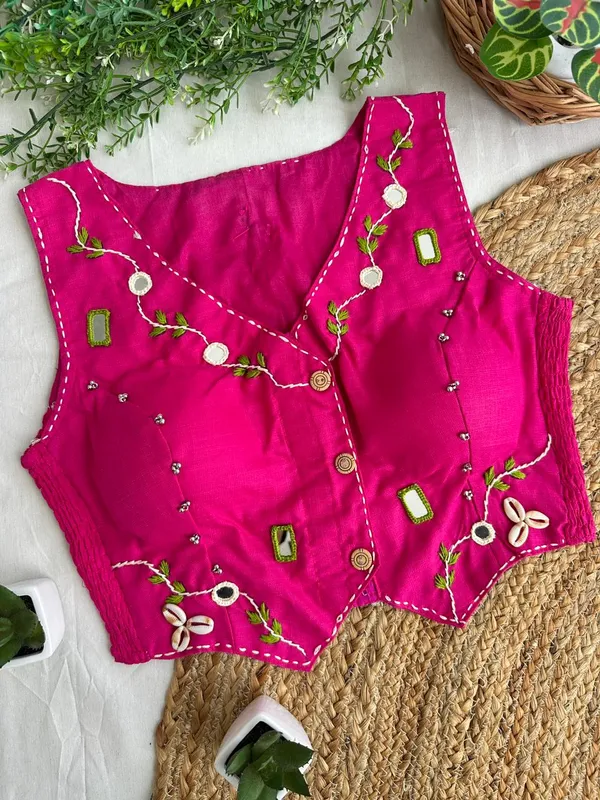 Handcrafted_Koti-Style_Fusion_Navratri__Blouse