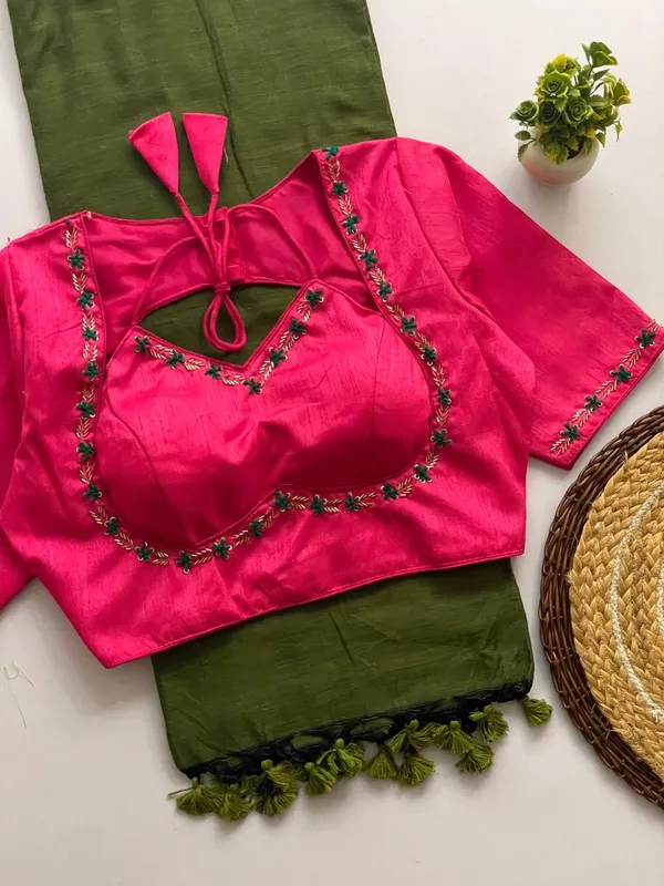 Handloom_Khadi_Saree_with_a_Handcrafted_Silk_Blouse