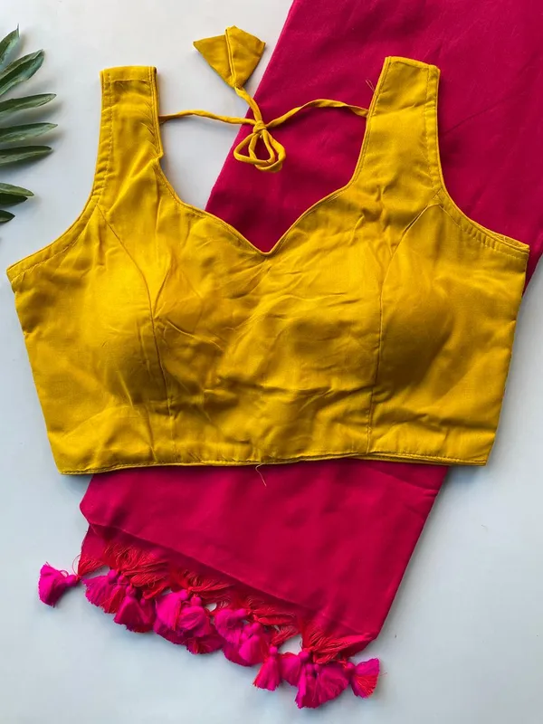 Highlights_the_free-spirited,_modern_vibe_of_the_outfit_with_the_tassels