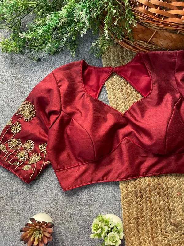 Intricate_floral_embroidery_with_a_chic_back_cut-out,_blending_timeless_tradition_and_modern_elegance