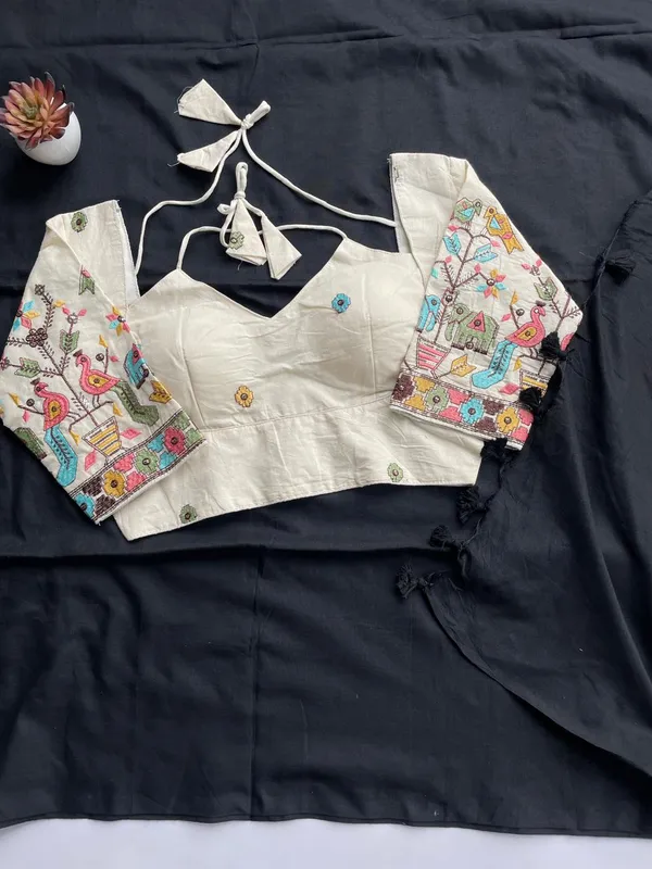 Khadi_cotton_saree_with_an_embroidered_blouse