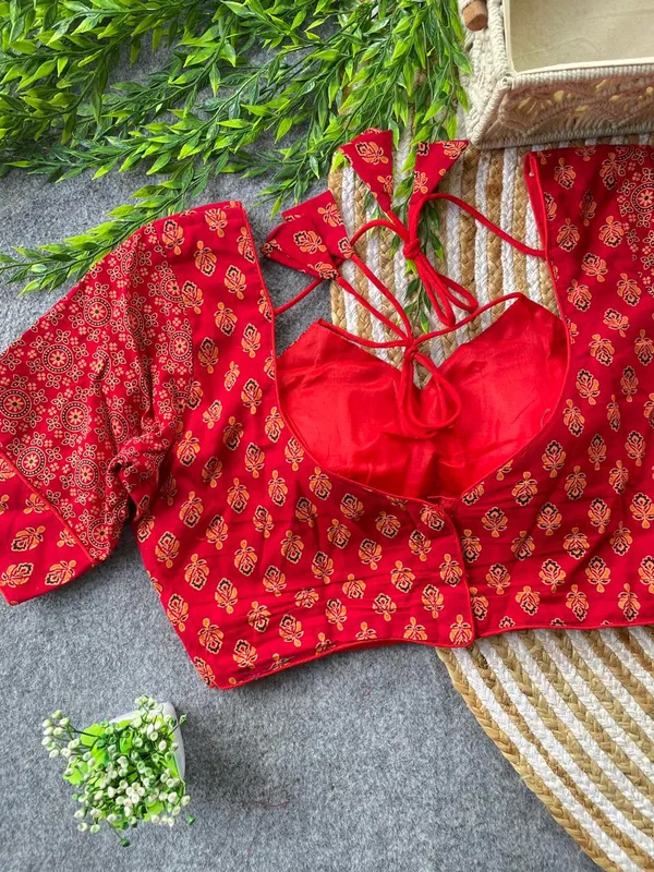 Perfectly_stitched_Ajrakh_print_blouses_that_complete_your_saree.