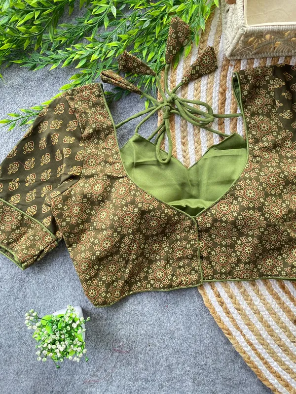 Perfectly_stitched_Ajrakh_print_blouses_that_complete_your_saree.