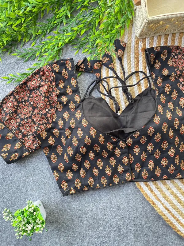 Perfectly_stitched_Ajrakh_print_blouses_that_complete_your_saree.