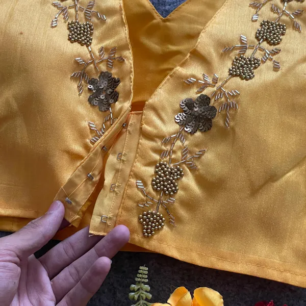 Presenting_Beautiful_Pure_Silk_Handcrafted_work_in_all_over_Designer_Blouse