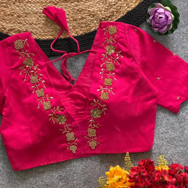 Presenting_Beautiful_Pure_Silk_Handcrafted_work_in_all_over_Designer_Blouse