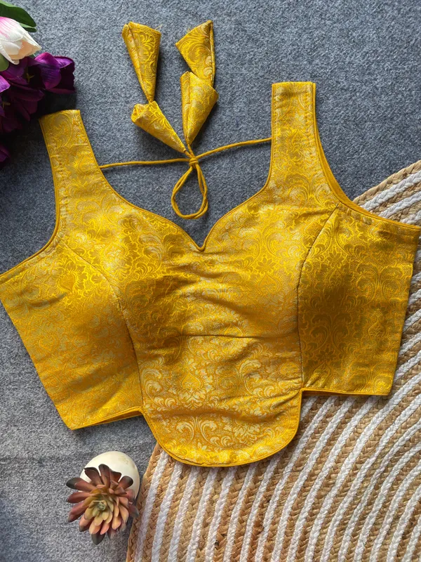 This_is_a_Desically_Ethnic_Benarasi_Brocade_Sleeveless_Readymade_Blouse.