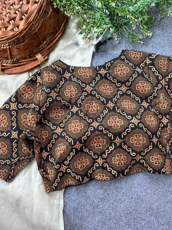 Timeless_Printed_FlexiFit_Designer_Blouse