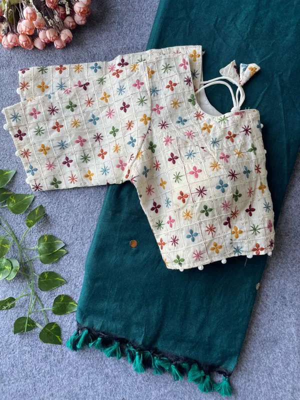 Where_subtle_patterns_meet_timeless_style,_paired_with_a_blouse_that_stands_out.