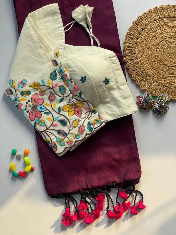 khadi_cotton_saree_with_an_embroidered_khadi_cotton_blouse