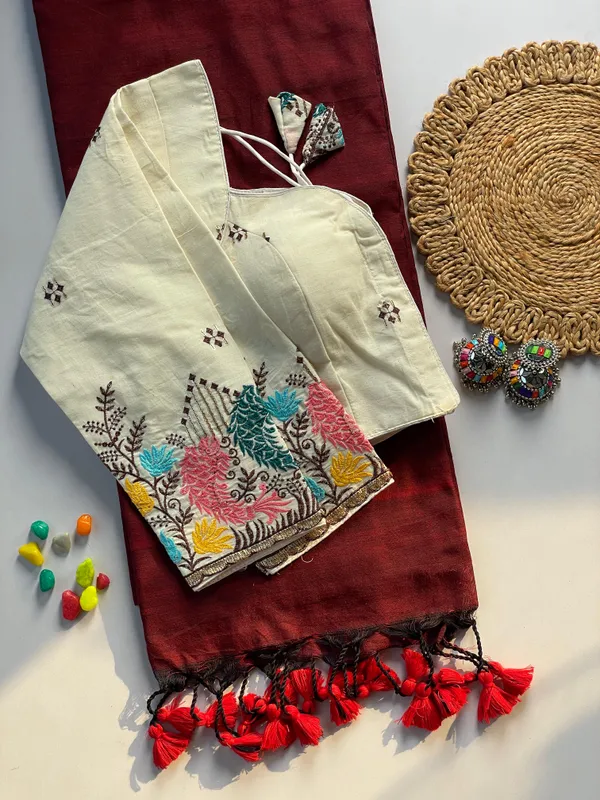 khadi_cotton_saree_with_an_embroidered_khadi_cotton_blouse