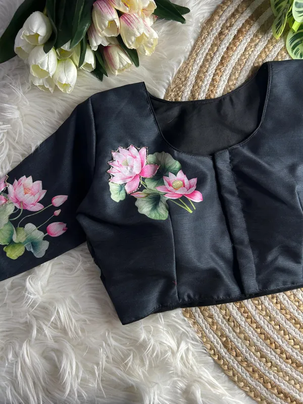 print_and_handwork_of_pink_lotus_flowers_and_green_leaves_across_the_back_and_sleeves