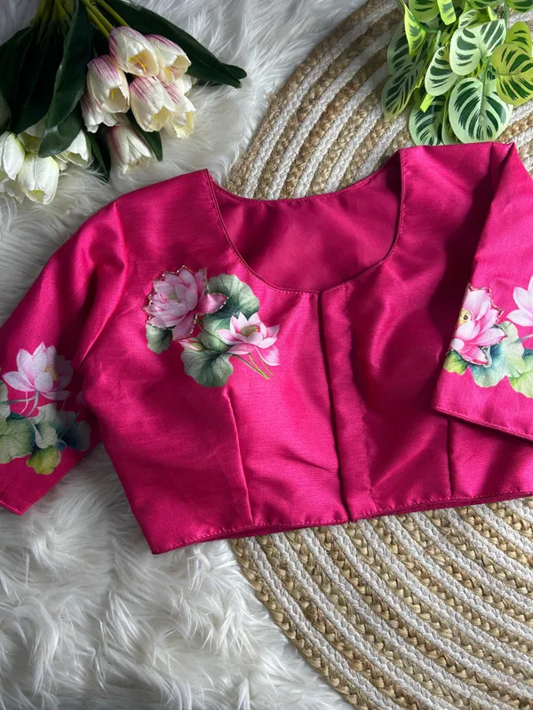 print_and_handwork_of_pink_lotus_flowers_and_green_leaves_across_the_back_and_sleeves