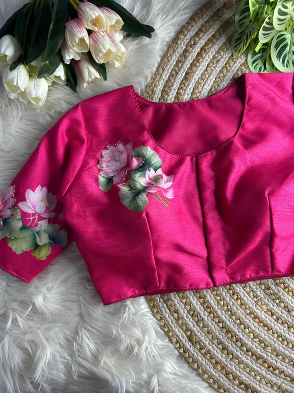print_and_handwork_of_pink_lotus_flowers_and_green_leaves_across_the_back_and_sleeves