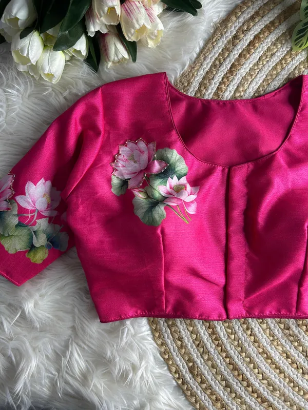 print_and_handwork_of_pink_lotus_flowers_and_green_leaves_across_the_back_and_sleeves