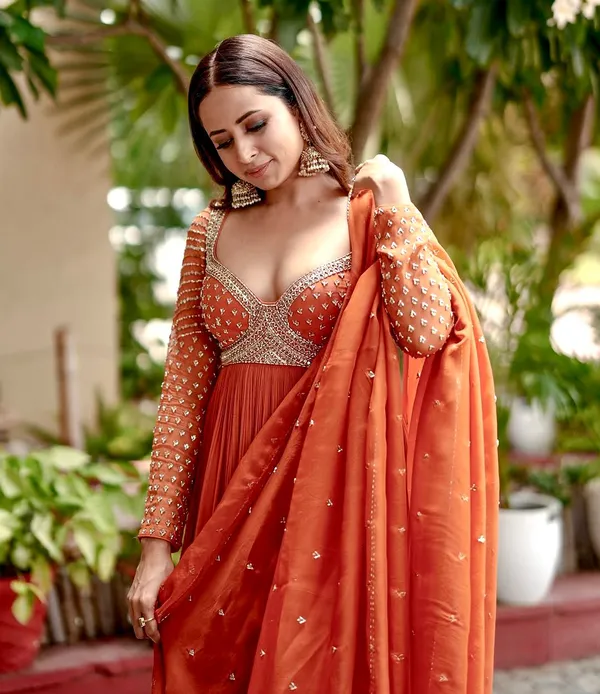 Orange_Georgette_Gown_Set_For_Women
