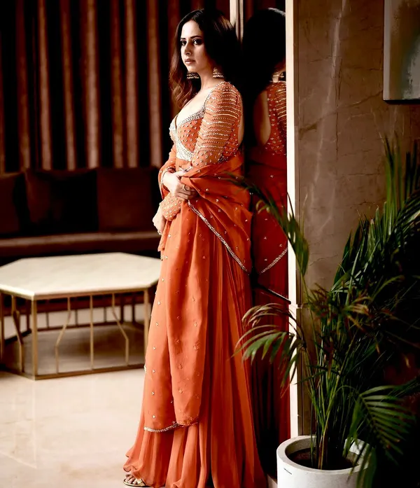Orange_Georgette_Gown_Set_For_Women