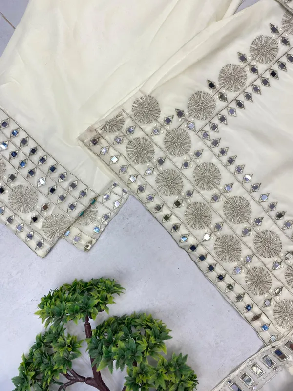 Off_White_Georgette_Kurta_Set_For_Women