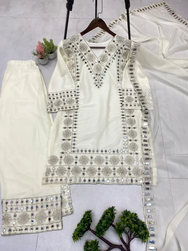 Off_White_Georgette_Kurta_Set_For_Women