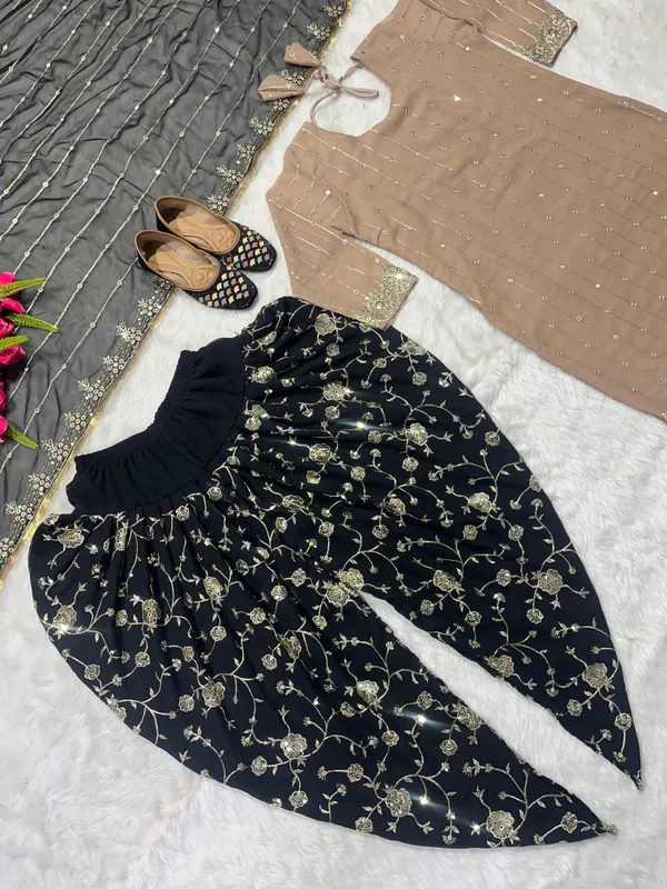 Grey_&_Black_Micro_Cotton_Kurta_Set_For_Women