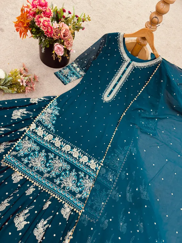 Peacock_Green_Micro_Cotton_Kurta_Set_For_Women