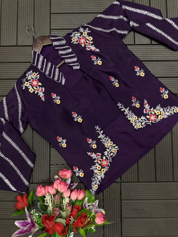 Premium_women's_party_wear