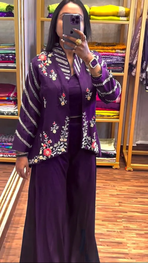 Premium_women's_party_wear