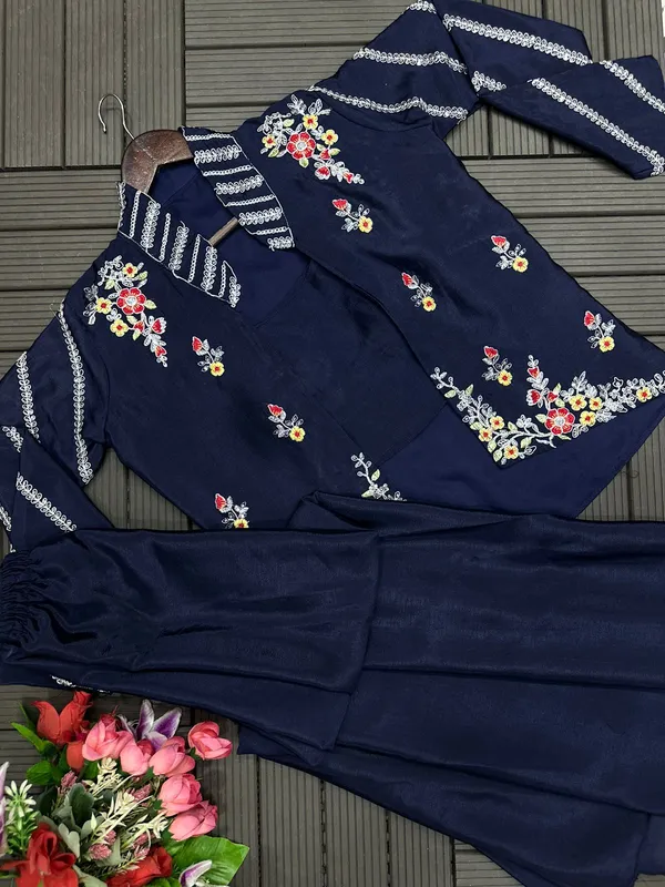 Premium_women's_party_wear