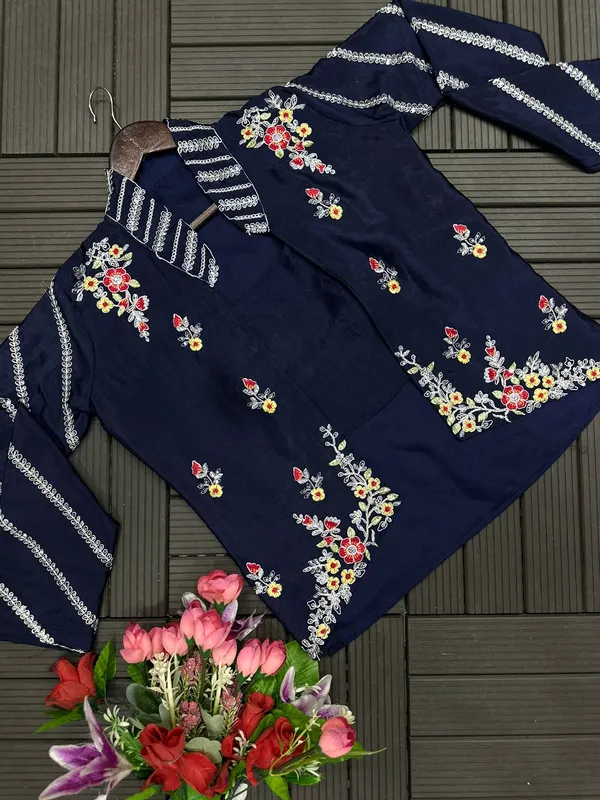 Premium_women's_party_wear