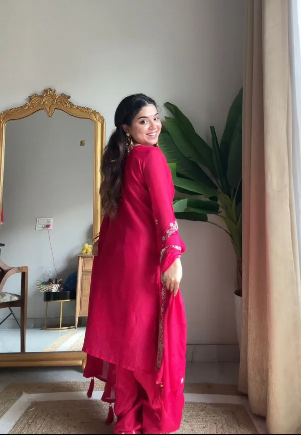 Pink_Chinon_Kurta_Set_For_Women