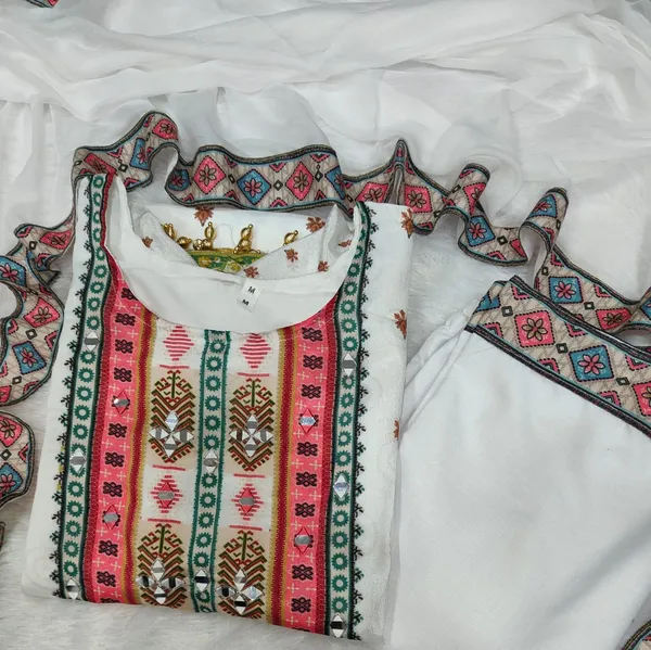 Unique_pakistani_suits