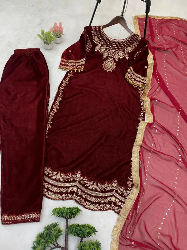 VELVET_COLLECTION_FOR_THIS_WINTER_SEASON_OUR_EXCLUSIVE_3_PIECE_PANT__PAIR_WITH_SEQUENCE_EMBROIDERY_WORK