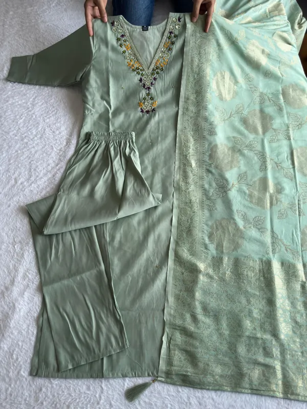 Women's_Kurta_Set