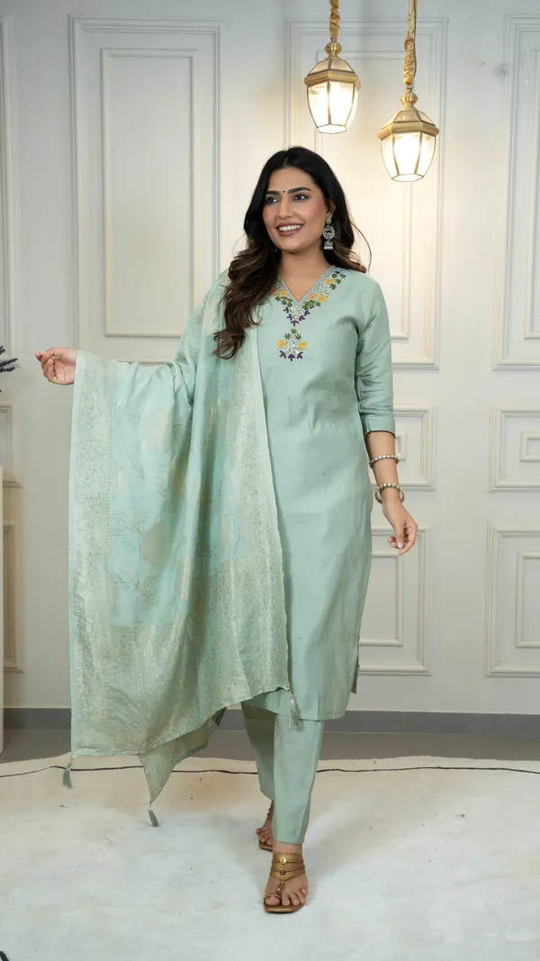 Women's_Kurta_Set