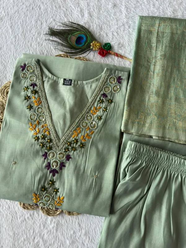 Women's_Kurta_Set