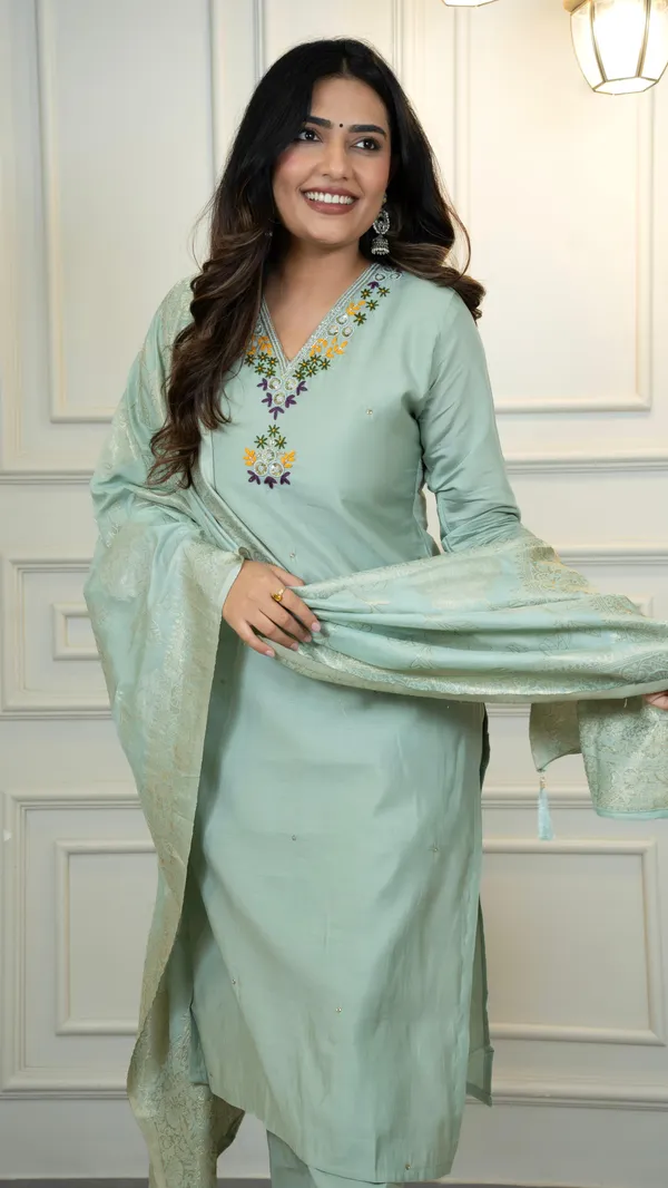 Women's_Kurta_Set
