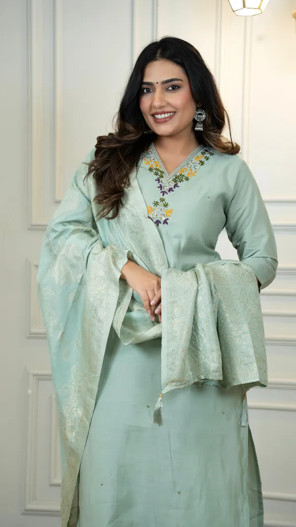 Women's_Kurta_Set
