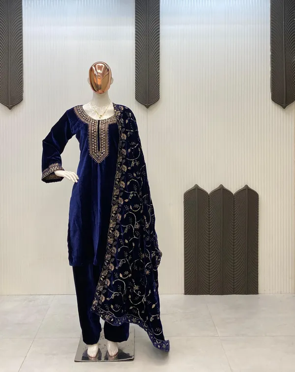 Women's_Pakistani_suit