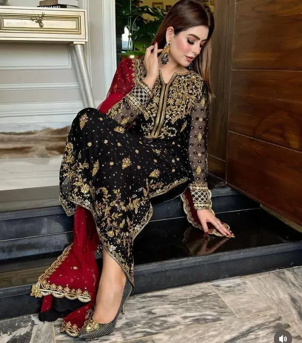 Black_Georgette_Pakistani_Suit_For_Women