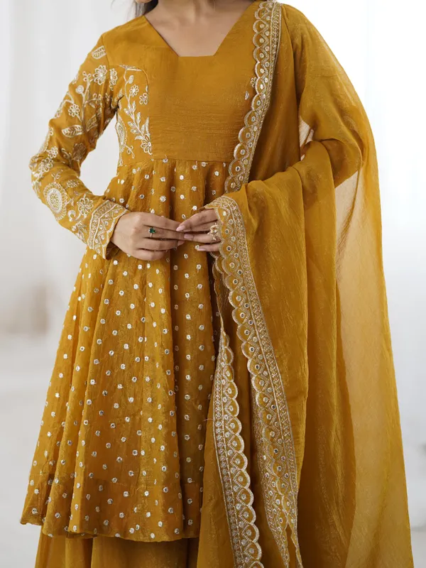 Women's_classics_sarara_set