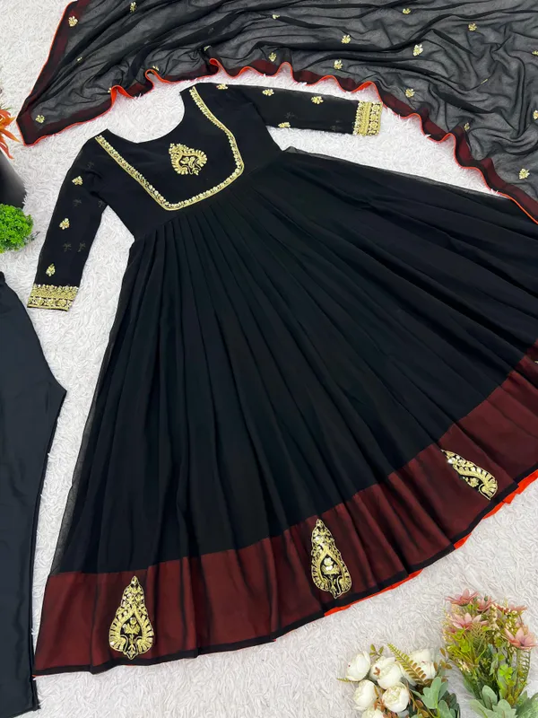 Black_Georgette_Gown_For_Women