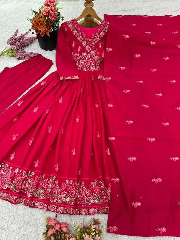 Pink_Roman_Silk_Gown_Set_For_Women