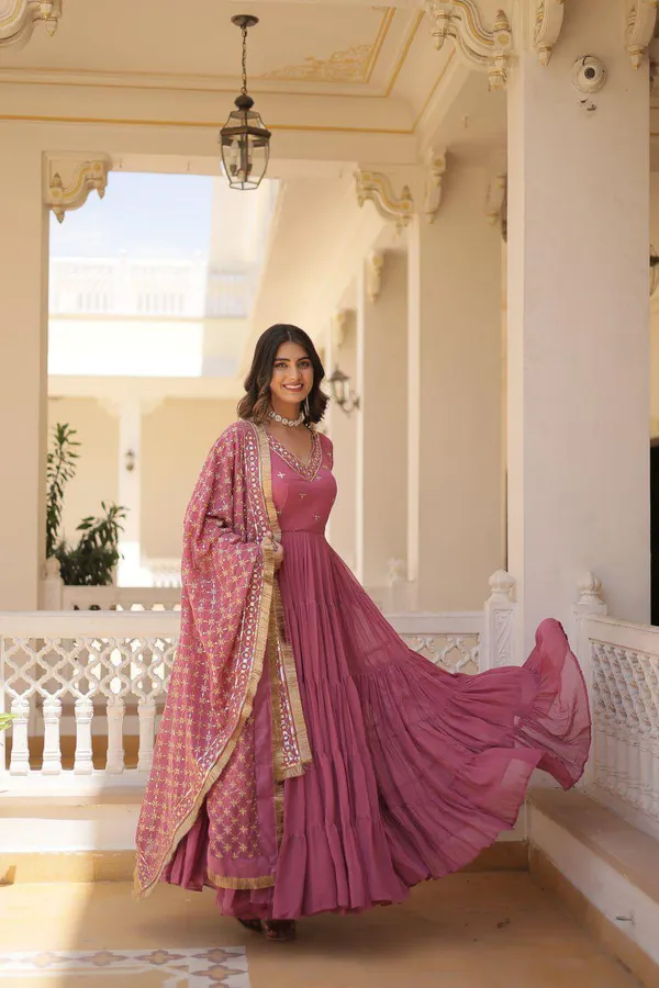 Women's_gwon_with_dupatte