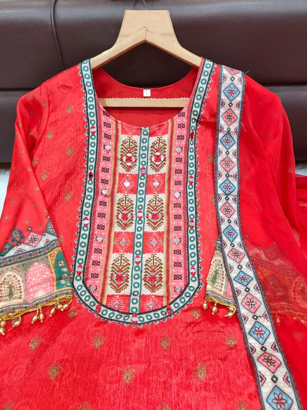 Women's_ivory_pakistani_suits
