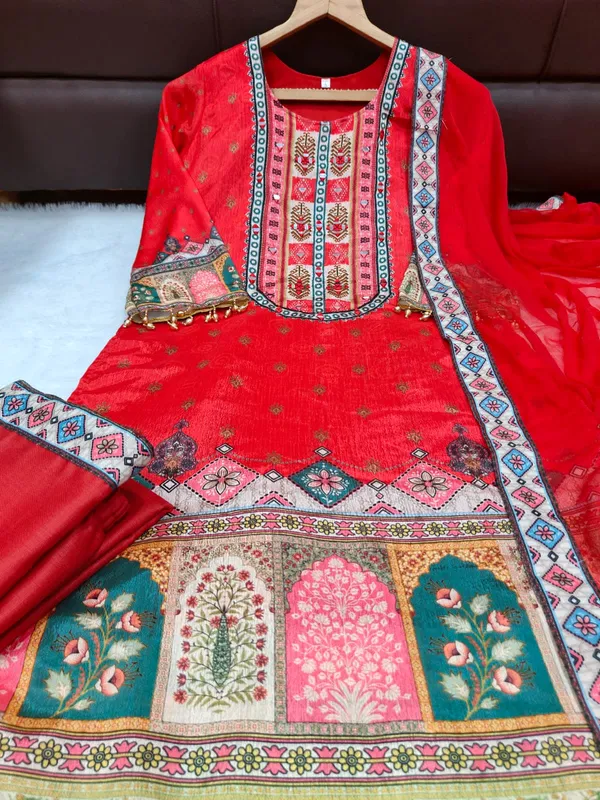 Women's_ivory_pakistani_suits