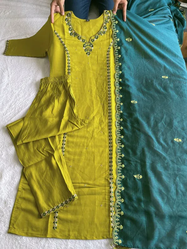 Launching_New_Designers_Kurti_Pent_Dupatta_Set