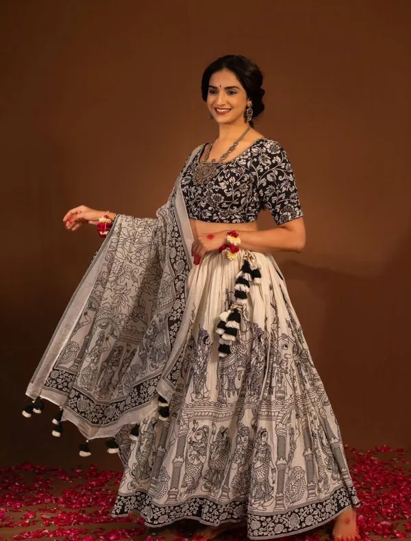 Off_White_&_Black_Micro_Cotton_Lehenga_Choli_For_Women